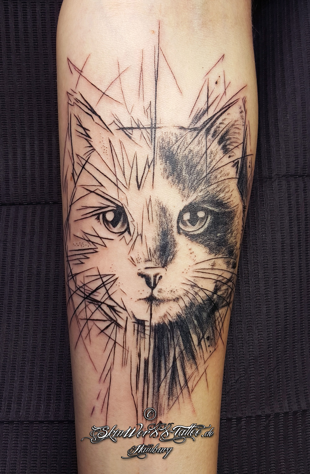 Graphic Art Tattoo by Annea Hamburg